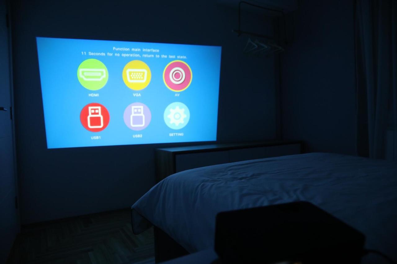 Modern Living Apt - Emberly - Private Parking Újvidék Kültér fotó